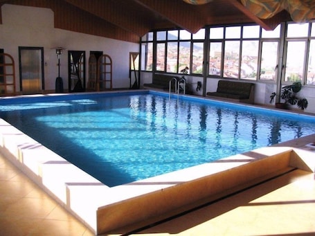 Piscina coperta. Kristal Palace Hotel