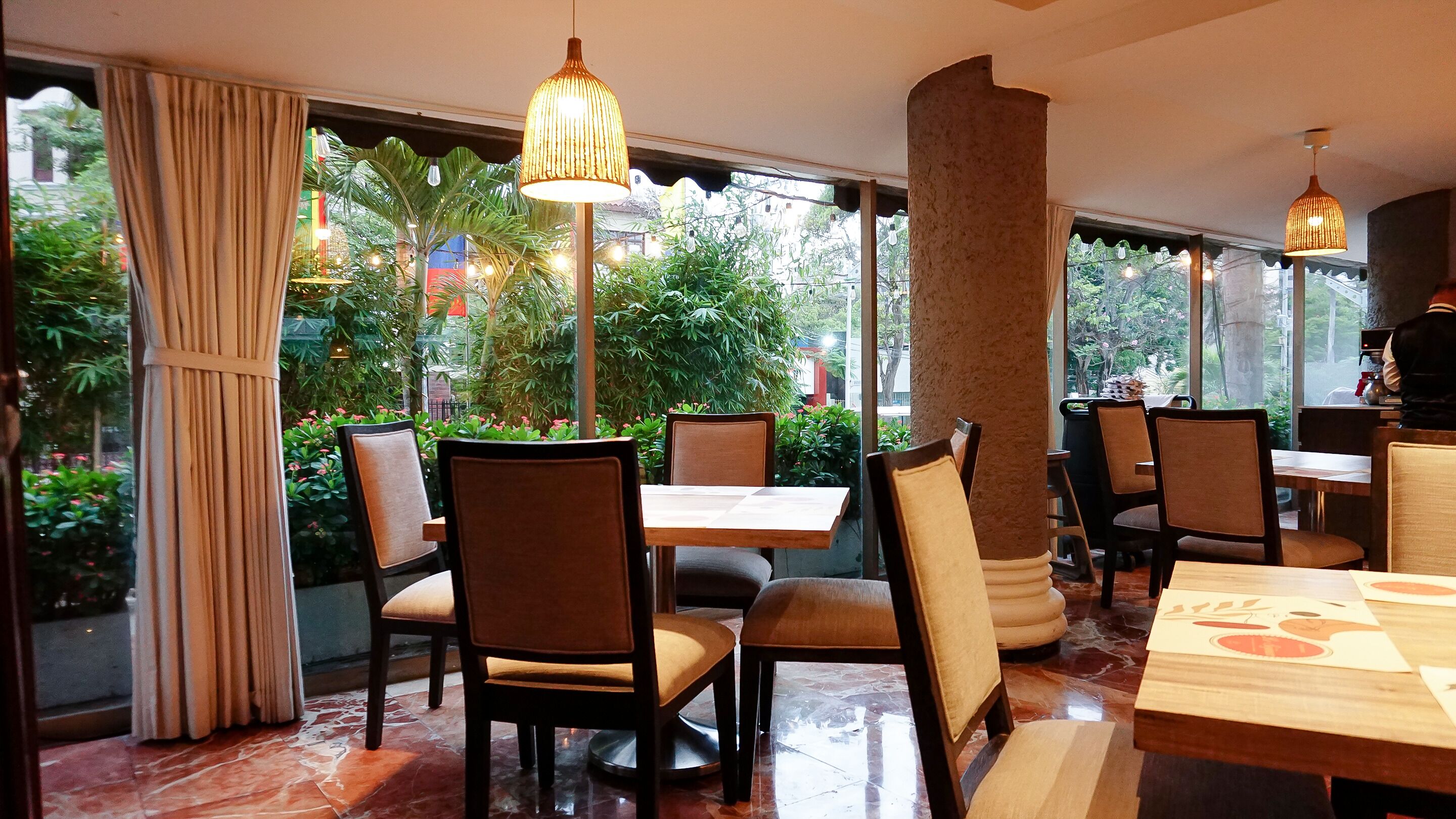 breakfast, lunch, dinner served; international cuisine, pool views