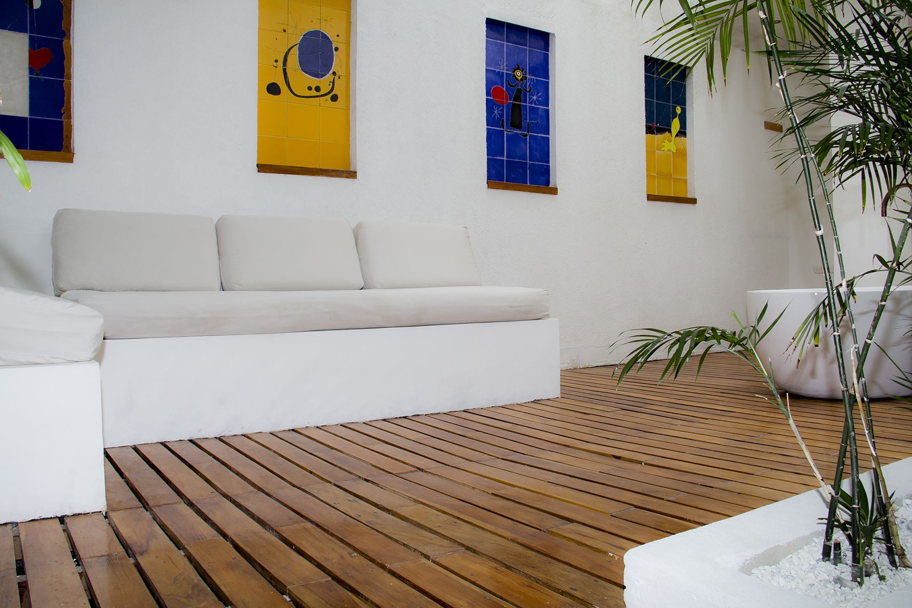 deluxe suite | terrace/patio