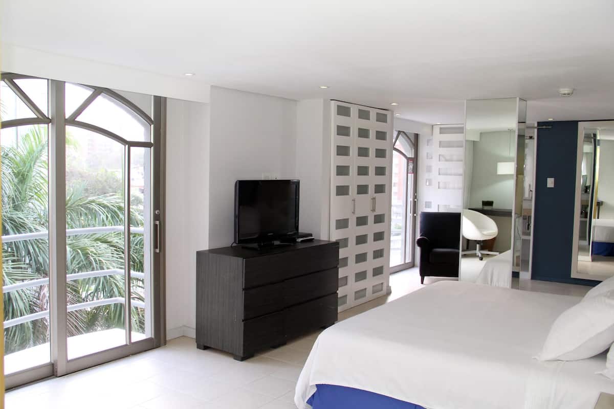 1 Schlafzimmer, hochwertige Bettwaren, Minibar, Zimmersafe