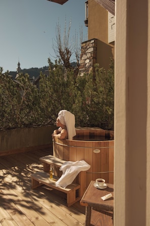 Executive Suite (with Nordic Bath) | Premium bedding, minibar, in-room safe, desk - Lodge Park (Megeve)