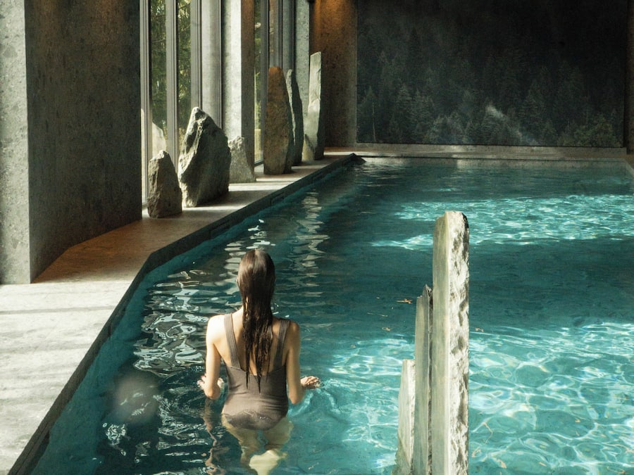 Indoor pool, seasonal outdoor pool