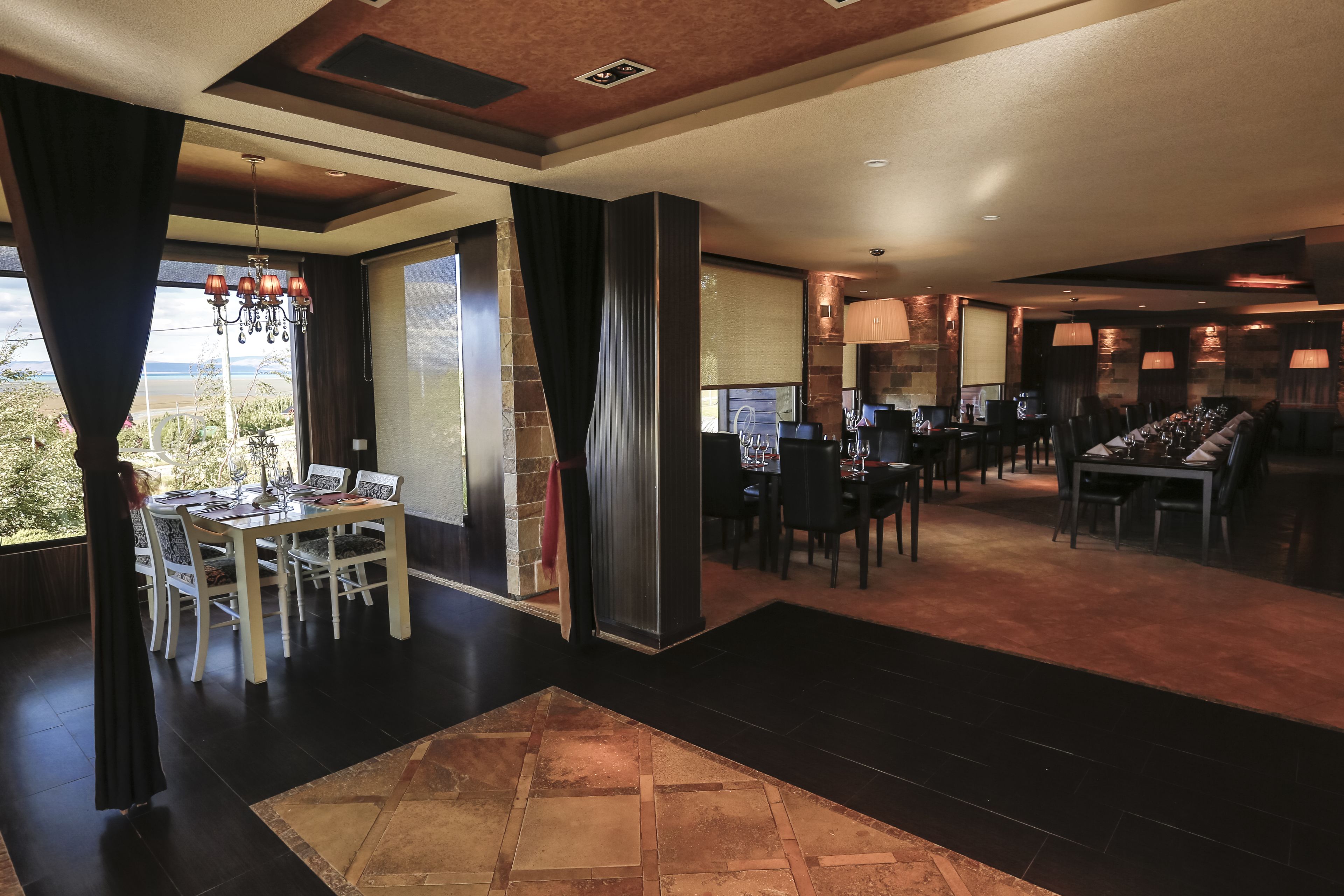 breakfast and dinner served, sea views