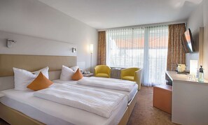 Standard Room, 1 Double Bed, Balcony | Individually furnished, iron/ironing board, free WiFi, bed sheets - Sure Hotel by Best Western Bad Duerrheim (Bad Duerrheim)