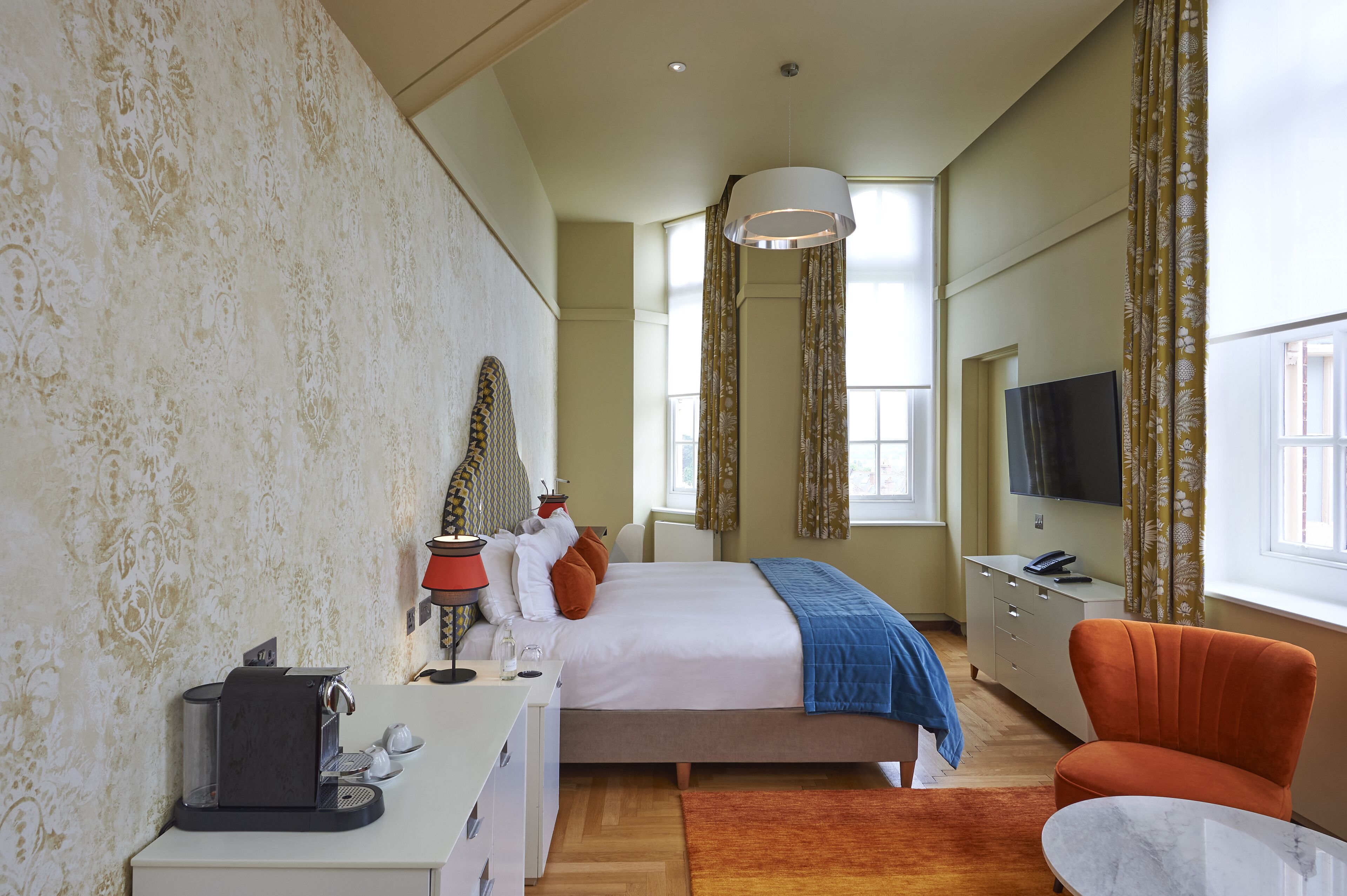 junior suite | egyptian cotton sheets, premium bedding, in-room safe