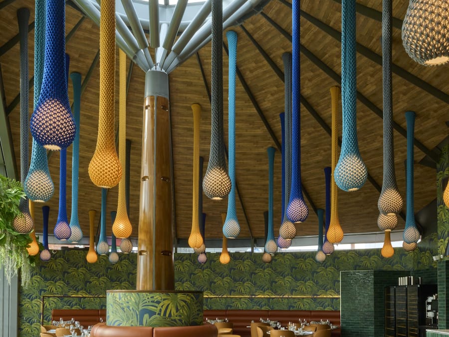 Breakfast, lunch and dinner served