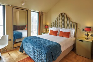 Classic-værelse | Egyptiske bomuldslagner, premium-sengetøj, pengeskab på værelset