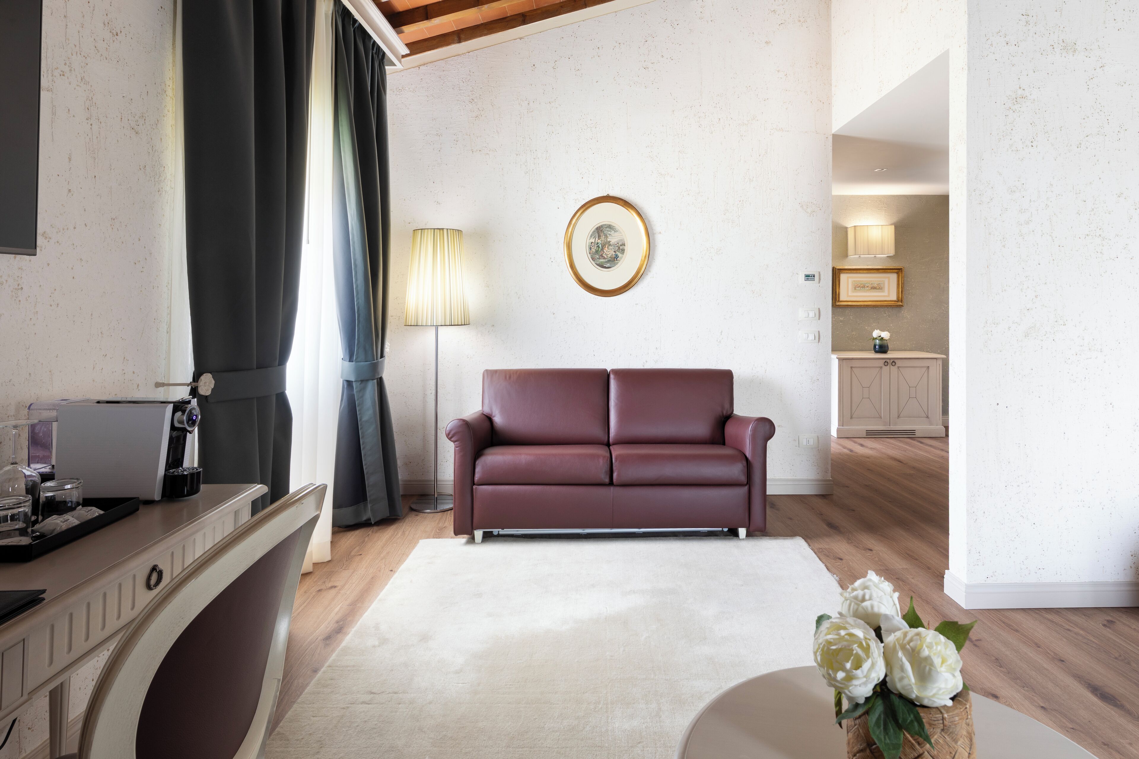 junior loft | 2 bedrooms, down duvets, minibar, in-room safe