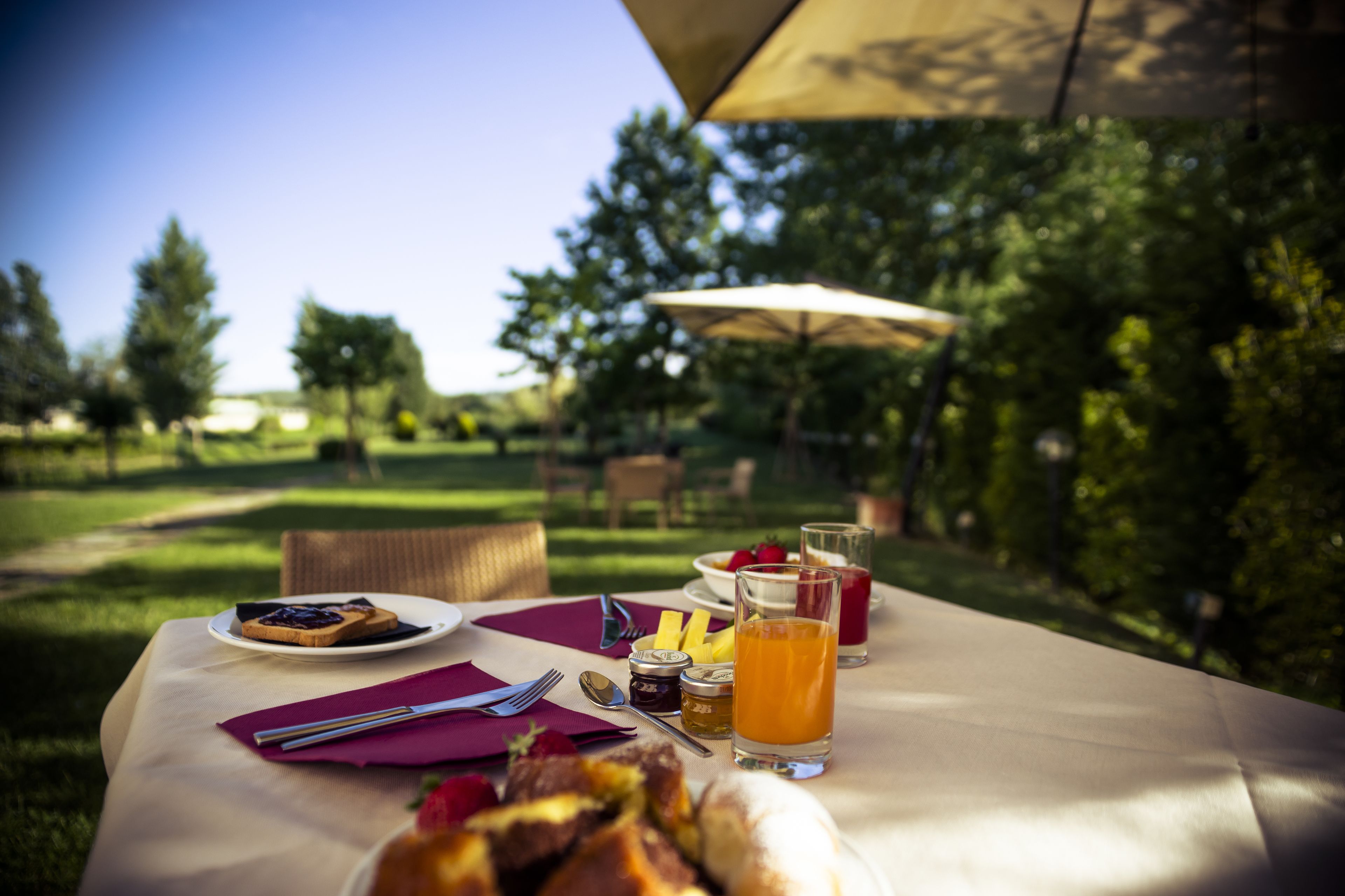 Tägliches inbegriffenes Frühstücksbuffet