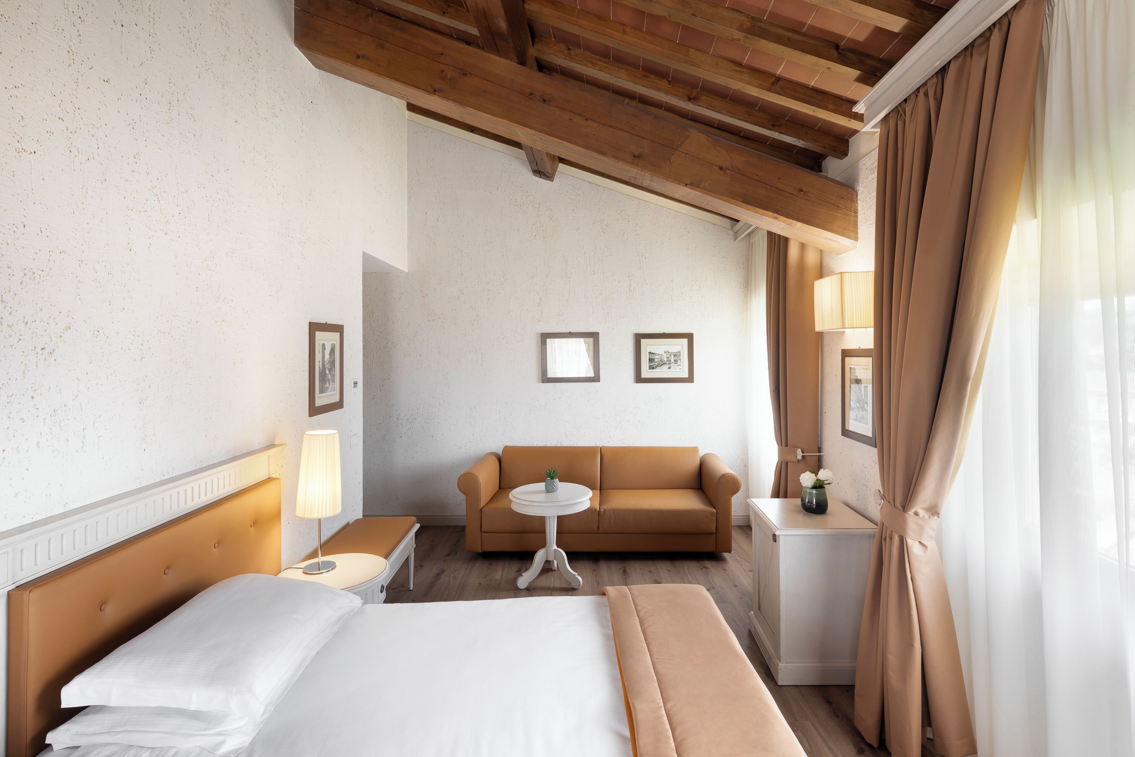 junior suite | 2 bedrooms, down duvets, minibar, in-room safe