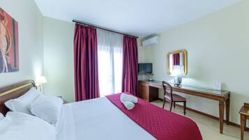 Standard Double Room, Sea View | Minibar, desk, laptop workspace, free WiFi