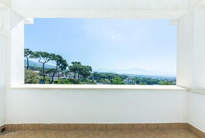 Habitación Deluxe, 1 cama de matrimonio, terraza, vistas al mar | Vistas desde la habitación