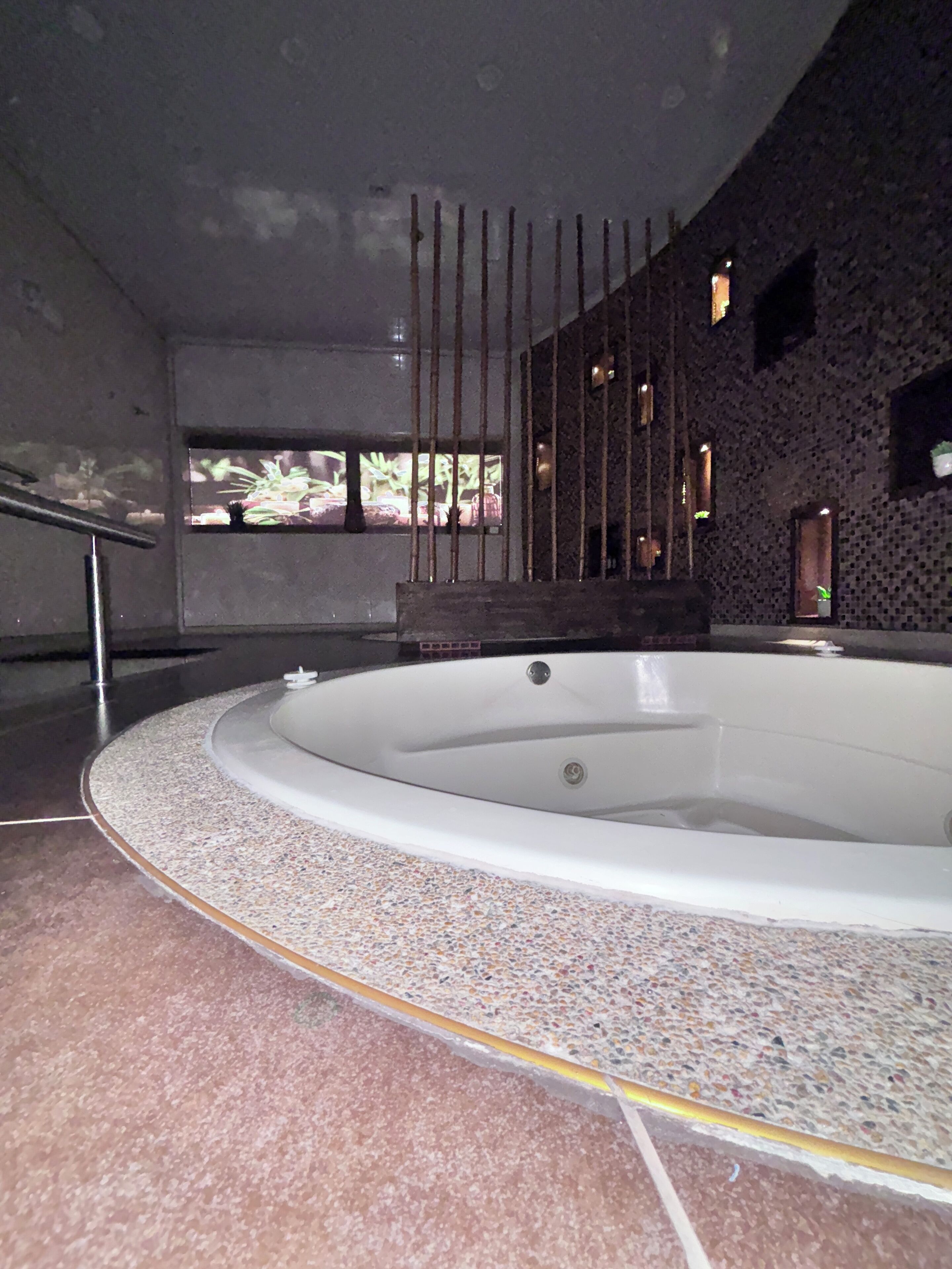 sauna, hot tub, steam room, massages