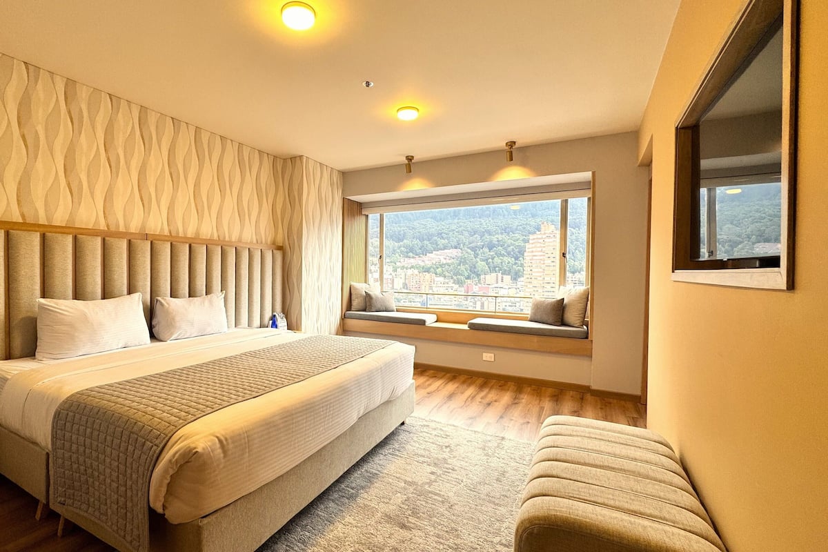 Safe på rommet, individuelt innredet og skrivebord