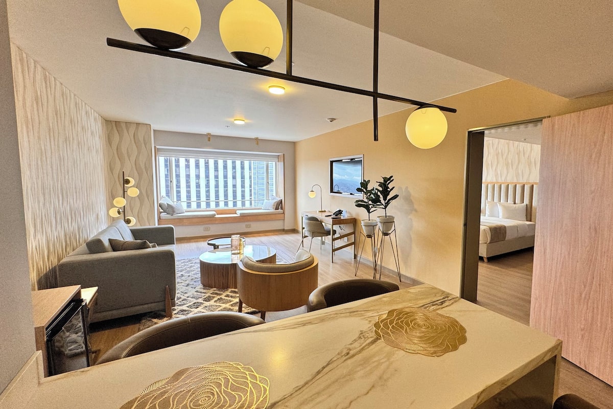 Superior Suite Executive | 1 slaapkamer, een kluis op de kamer, een bureau, een laptopwerkplek