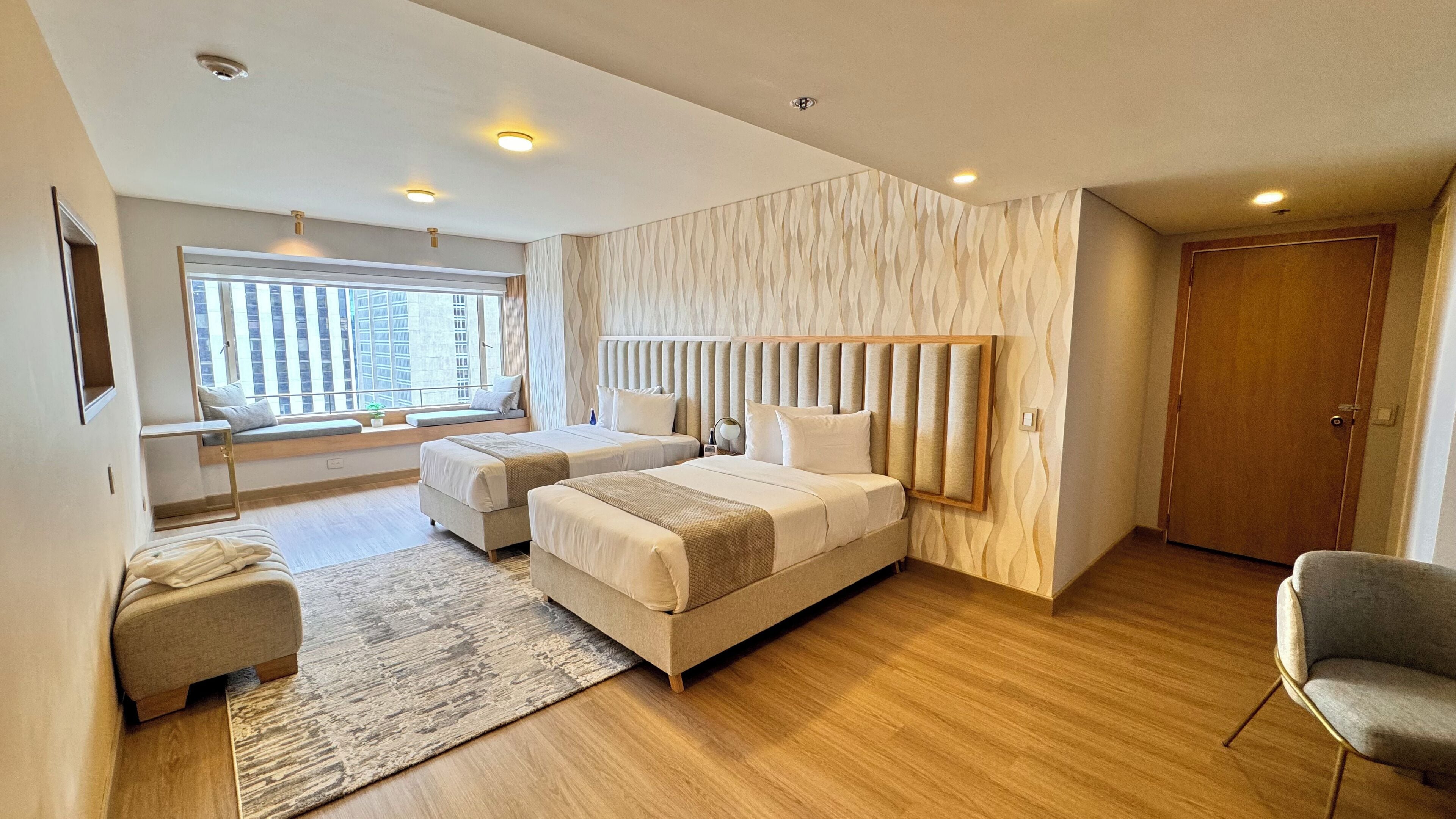 Suite – superior, 2 enkeltsenger | Safe på rommet, individuelt innredet og skrivebord