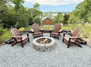 Terrace/patio - Eden Village Motel & Cottages (Bar Harbor)