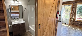 에덴 빌리지 모텔 & 코티지스