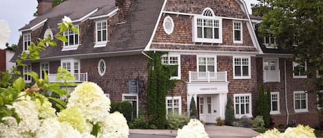 Voorkant van accommodatie