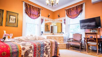 The Egyptian Room | Premium bedding, individually decorated, individually furnished, desk