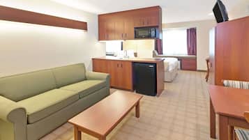 Individually furnished, desk, iron/ironing board, free cots/infant beds
