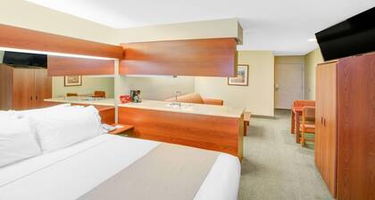 Microtel Inn & Suites by Wyndham Hattiesburg