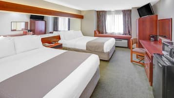 Pillowtop-Betten, Schreibtisch, laptopgeeigneter Arbeitsplatz