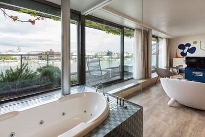 Lanchid 19 Design Hotel