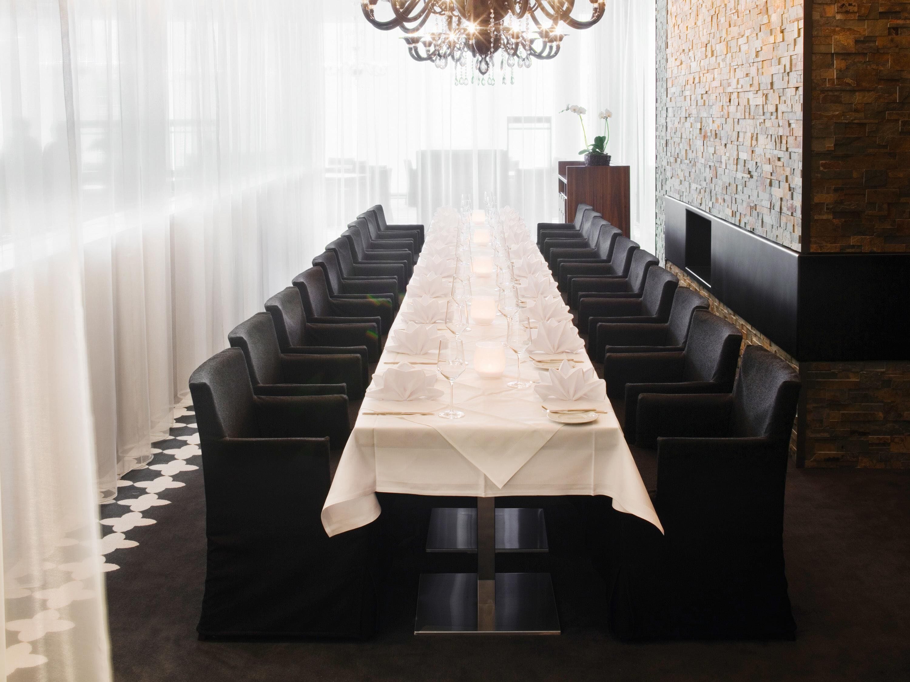 Photo - Mövenpick Hotel Stuttgart Airport