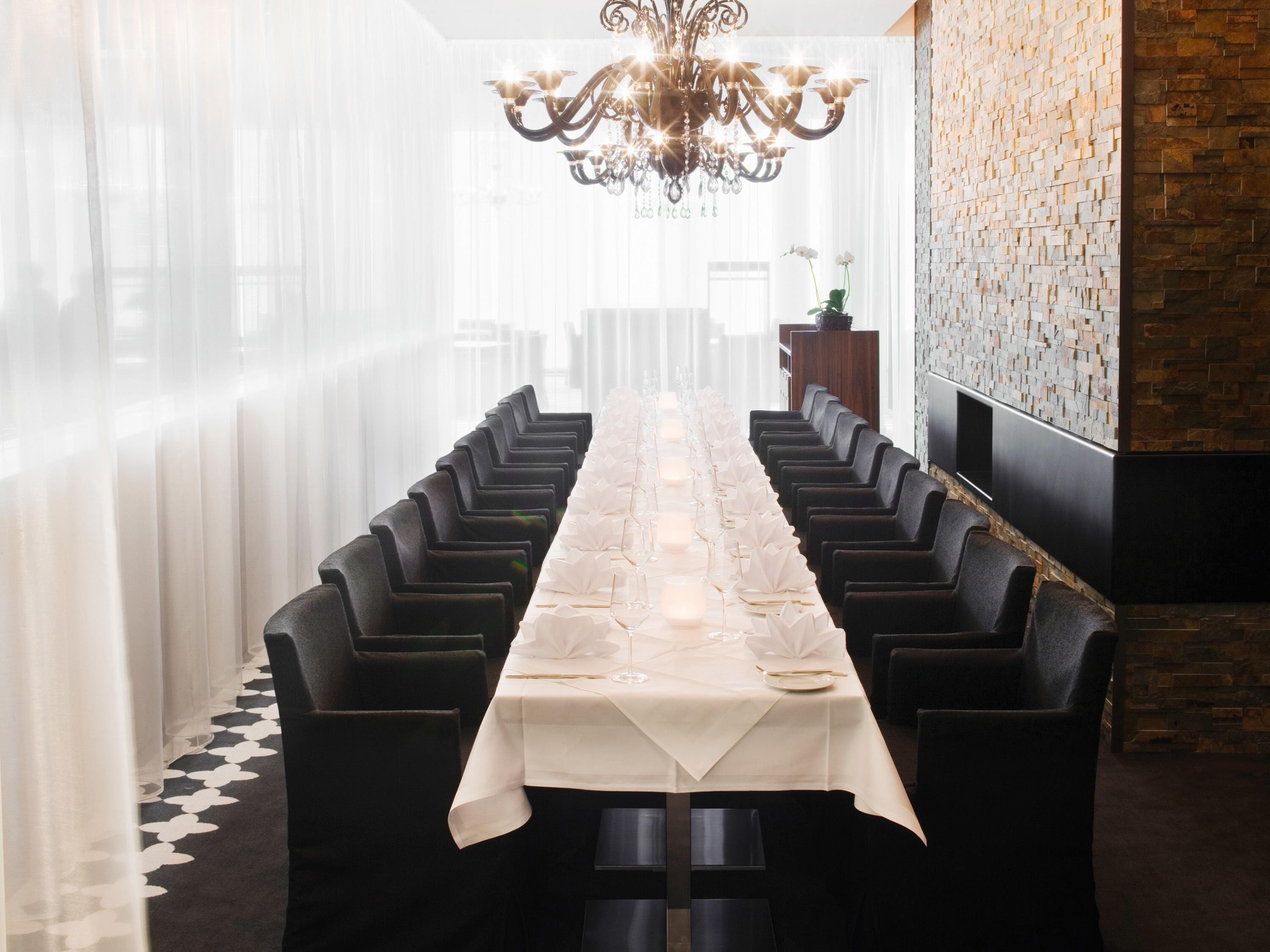 Photo - Mövenpick Hotel Stuttgart Airport