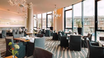 Frühstück, Abendessen, internationale Küche, Speisen im Freien