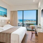 Alexandra Hotel