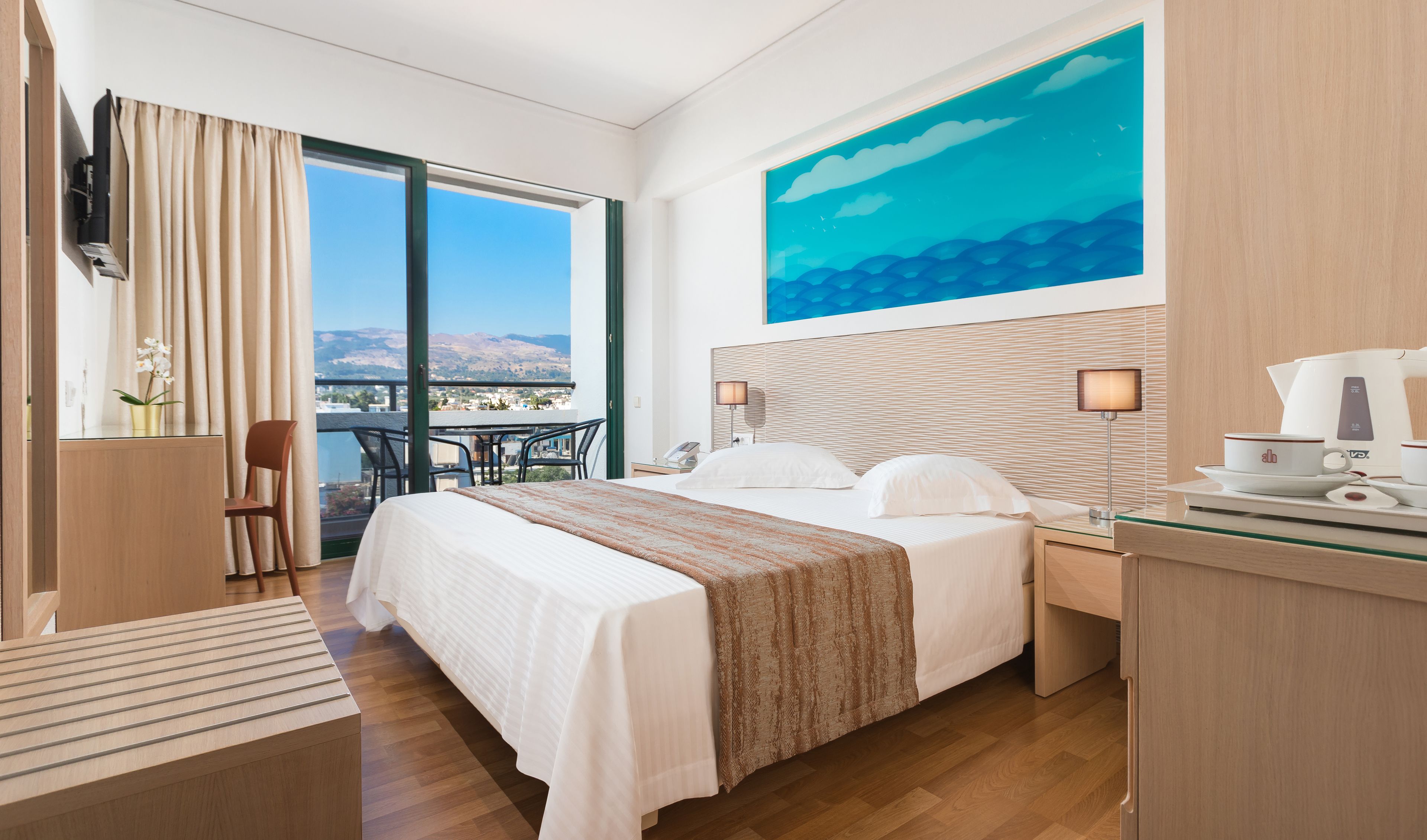 1 bedroom, premium bedding, in-room safe, desk