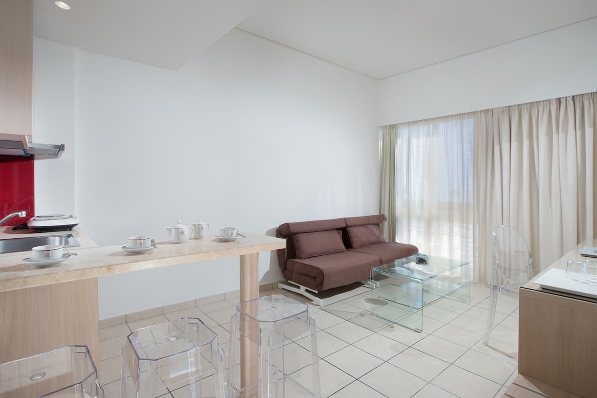 family room | private kitchen | fridge