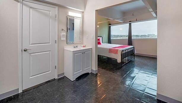 Room - OYO Hotel & Apartments Houston Galleria (Houston)