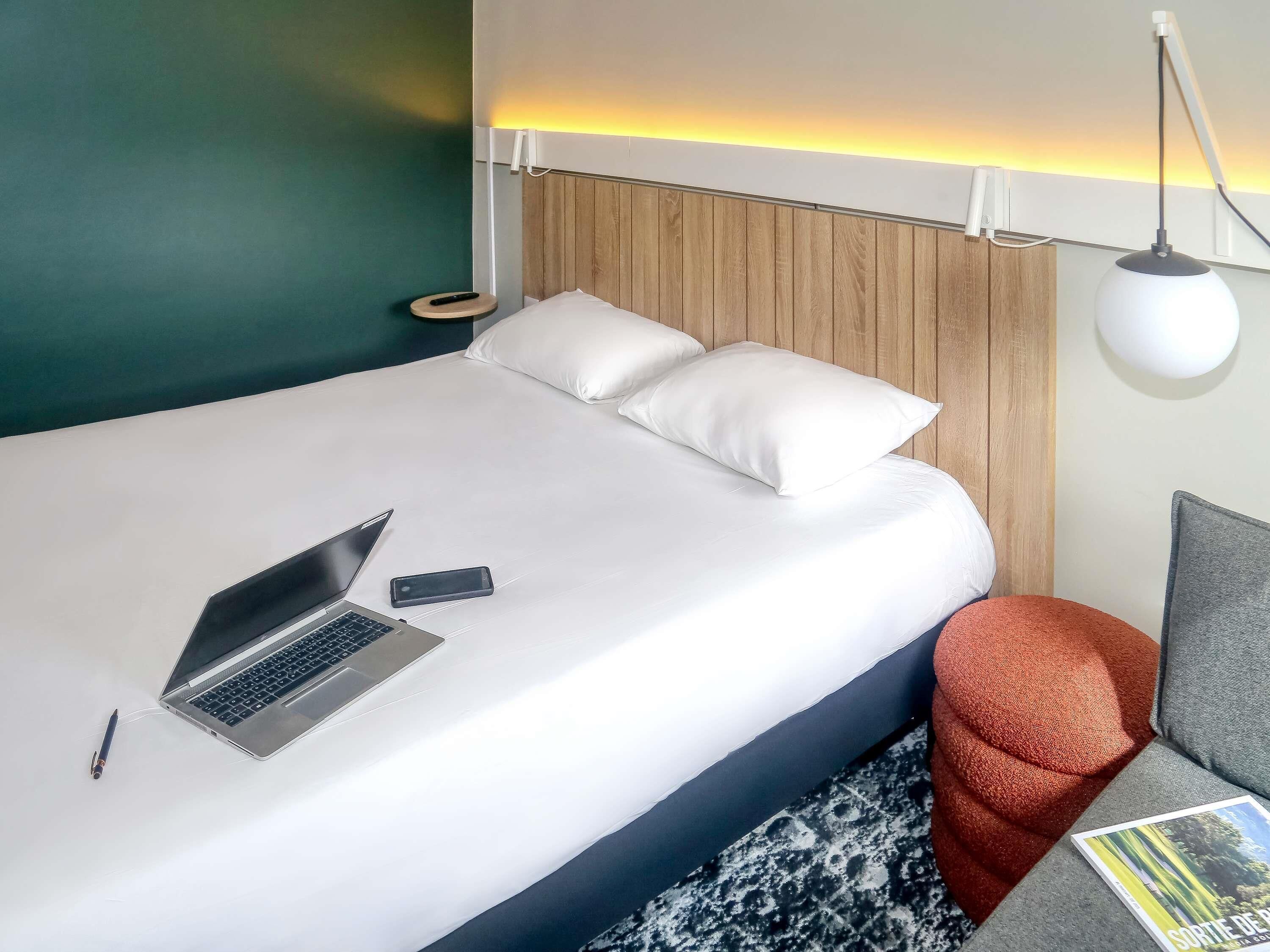 Standard Double Room, 1 Double Bed | Premium bedding, desk, blackout drapes, soundproofing