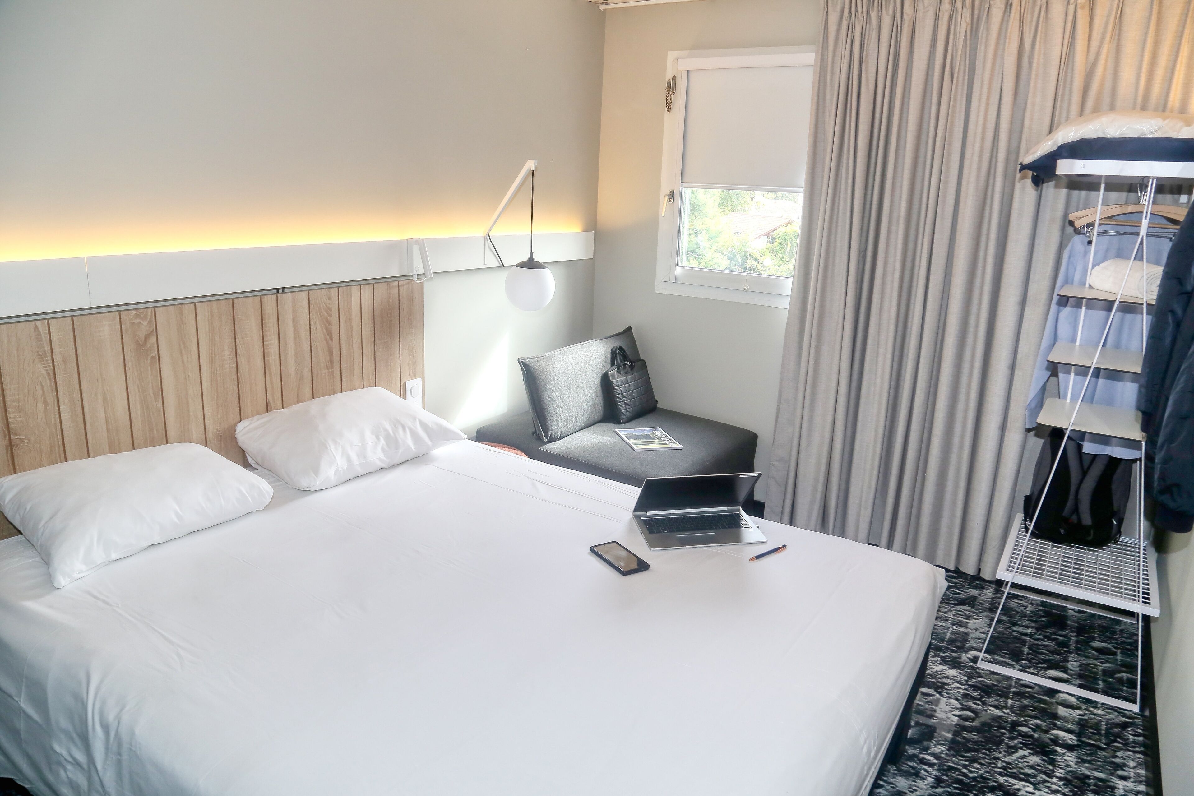 standard double room, multiple beds | premium bedding, desk, blackout curtains, soundproofing