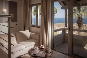 Deluxe Suite, Sea View | Frette Italian sheets, premium bedding, pillowtop beds, in-room safe - Happy Cretan Suites (Malevizi)