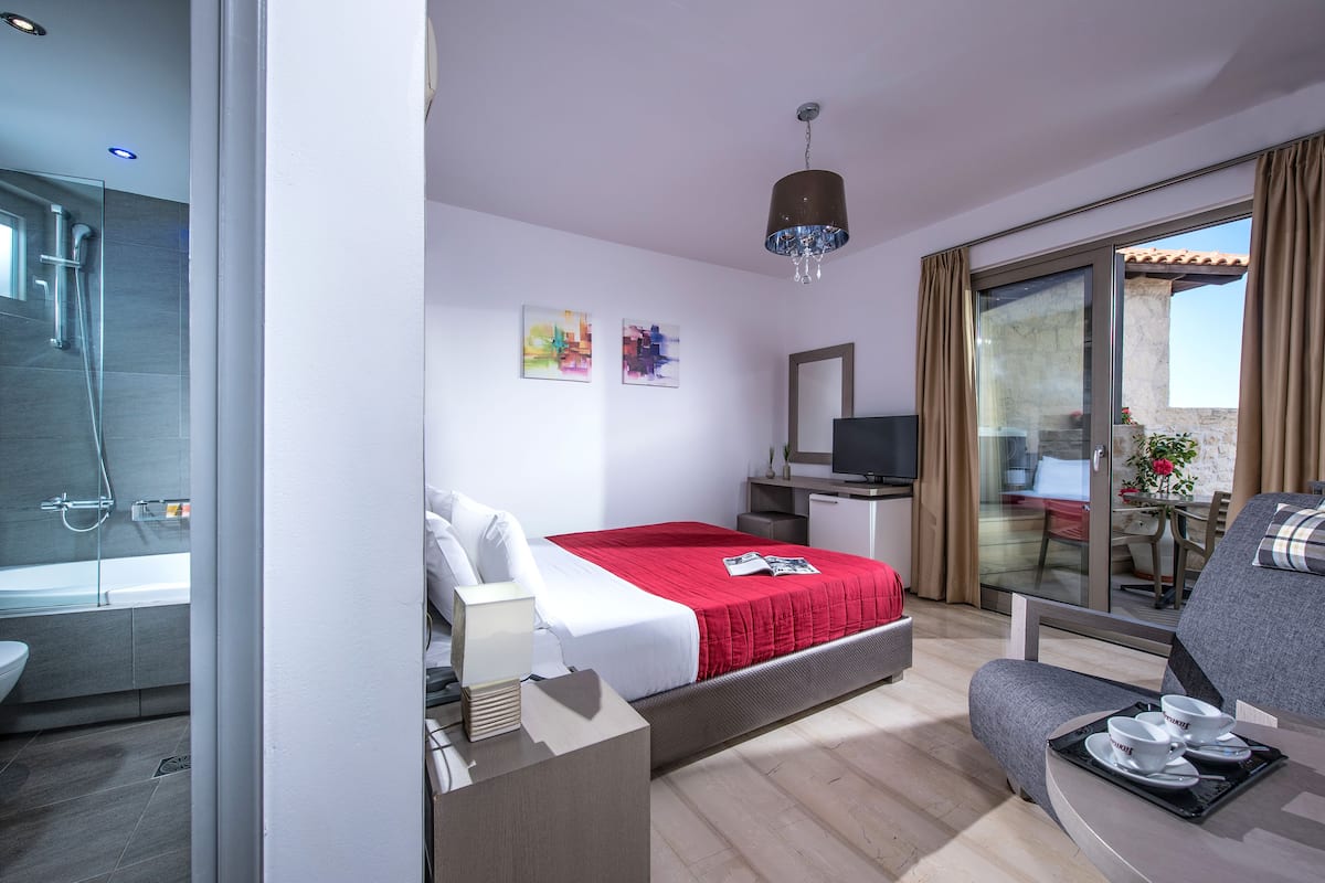 Suite, Hot Tub, Sea View (Mini)