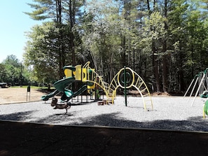 Children’s play area – outdoor
