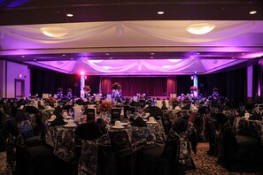 Banquet hall - Grand Summit Hotel at Attitash (Bartlett)