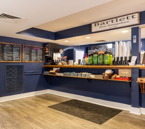 Desayuno a la carta todos los días (con cargo)