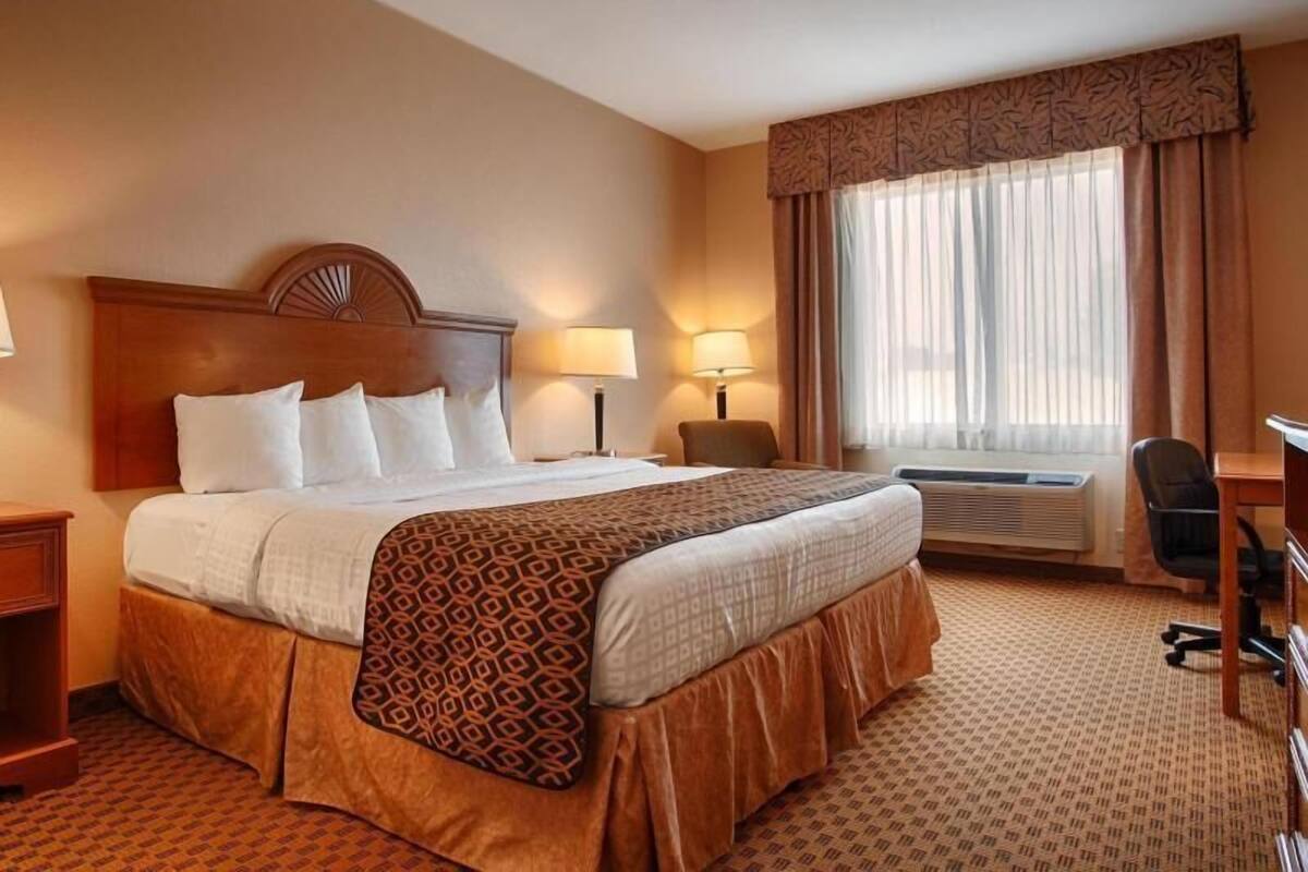 Skrivebord, skrivebord for bærbar PC og strykejern/-brett