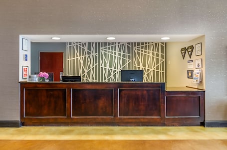 Reception. Best Western Plus Waynesboro Inn & Suites Conference Center