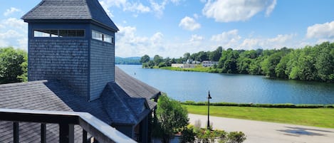 Executive Suite, Fireplace | View from room