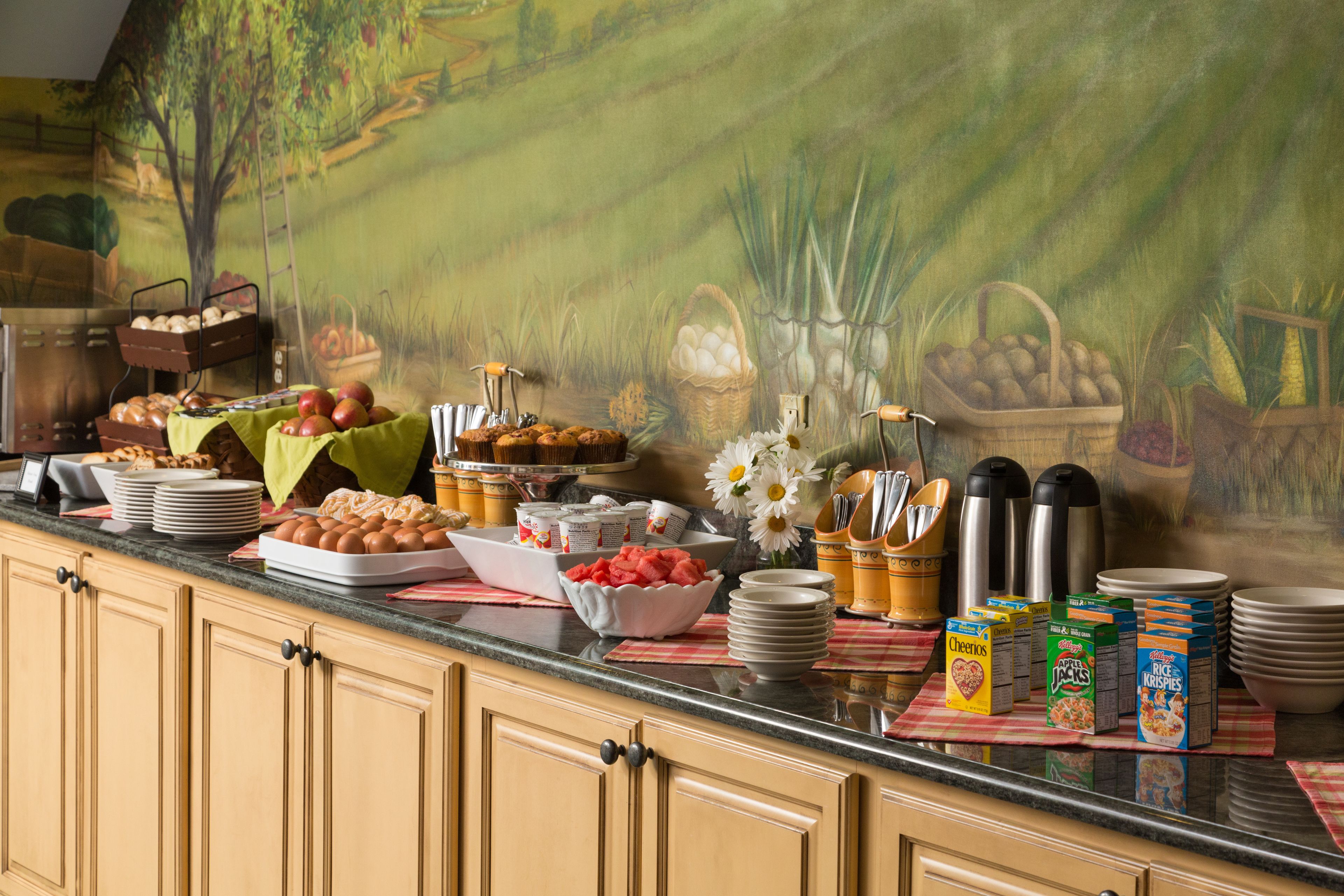 free daily continental breakfast