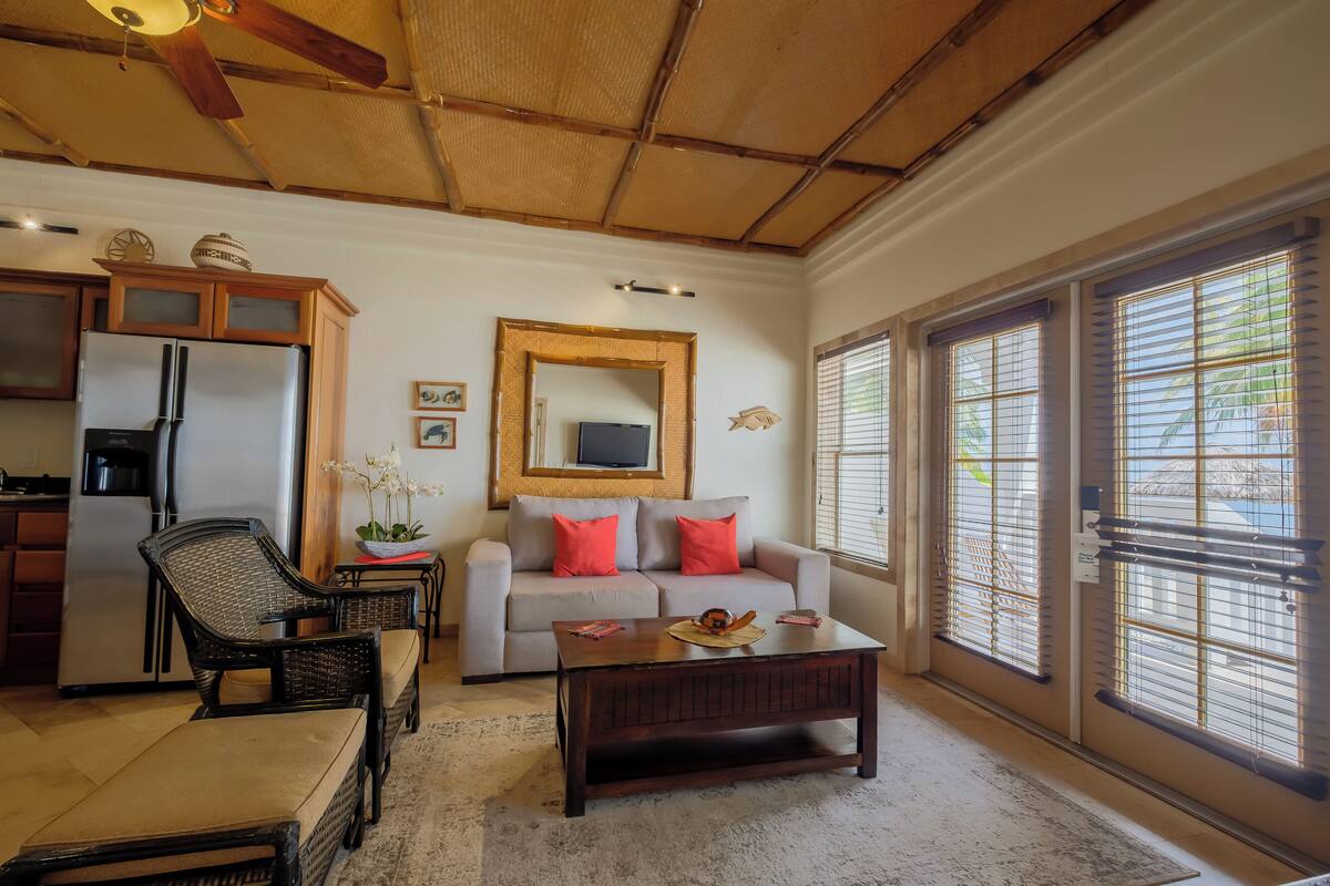 1 bedroom, egyptian cotton sheets, premium bedding, down duvets