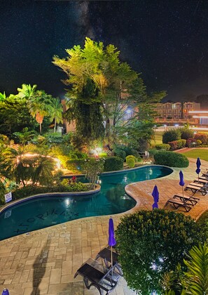 Exterior - Tropikist Beach Hotel & Resort (Crown Point)
