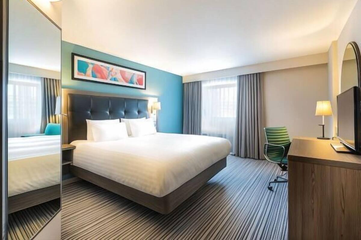 In-room safe, desk, laptop workspace, iron/ironing board