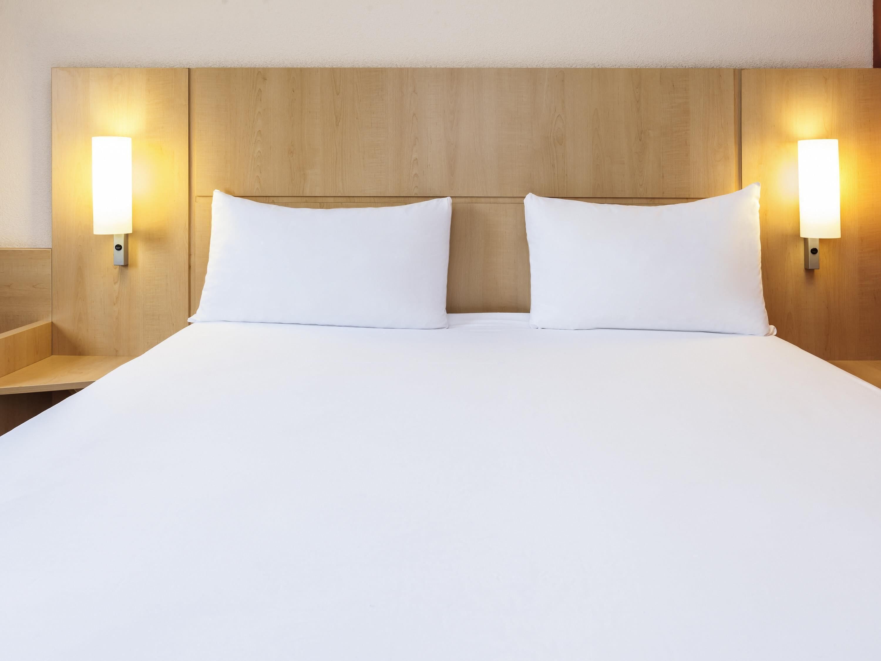 room (new bedding) | in-room safe, iron/ironing board, free wifi, bed sheets